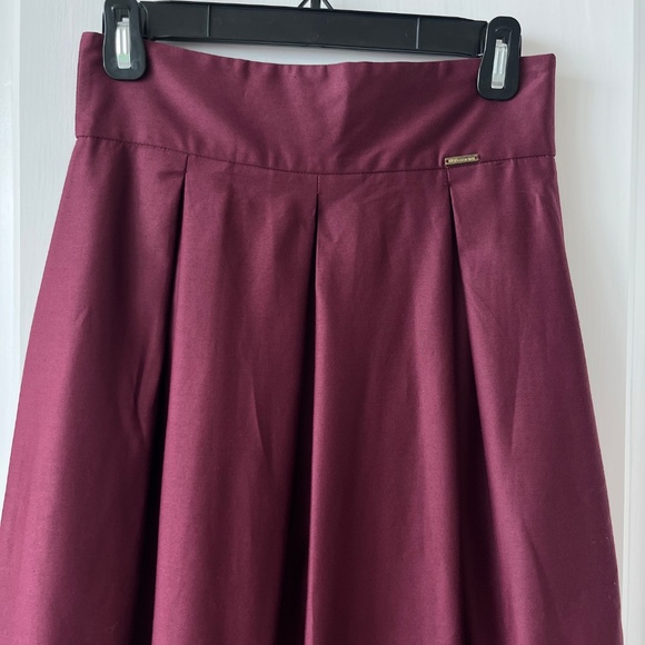 BSB Collection Black High-Waist Maxi Skirt with Pockets – Size 40 ( Medium ) - Picture 3 of 8